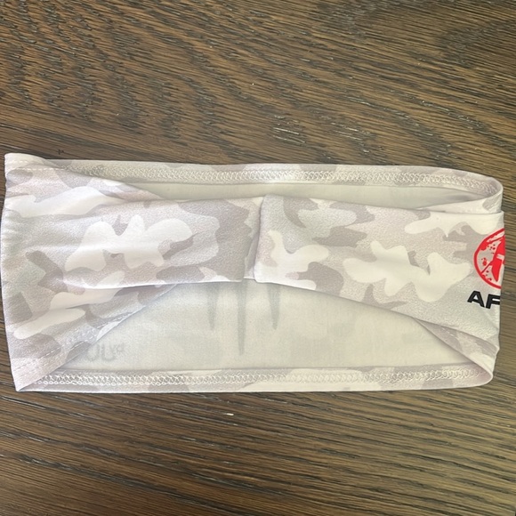 JUNK brand artic white camo headband - Picture 6 of 8